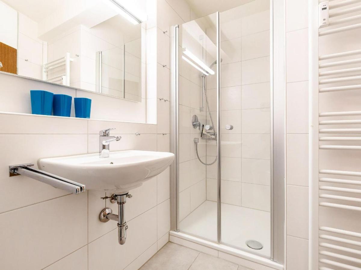 Apartment Ferienwohnpark Immenstaad-3 By Interhome Именстад ам Бодензе Екстериор снимка